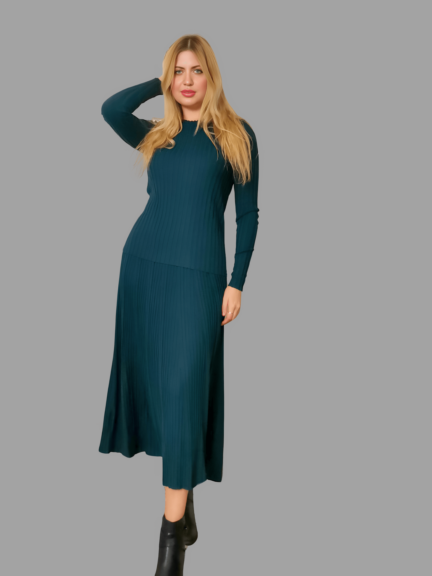 Cashmere Silk Blend Ribbed Knitwear Top and A line long Skirt with pleated detail Green