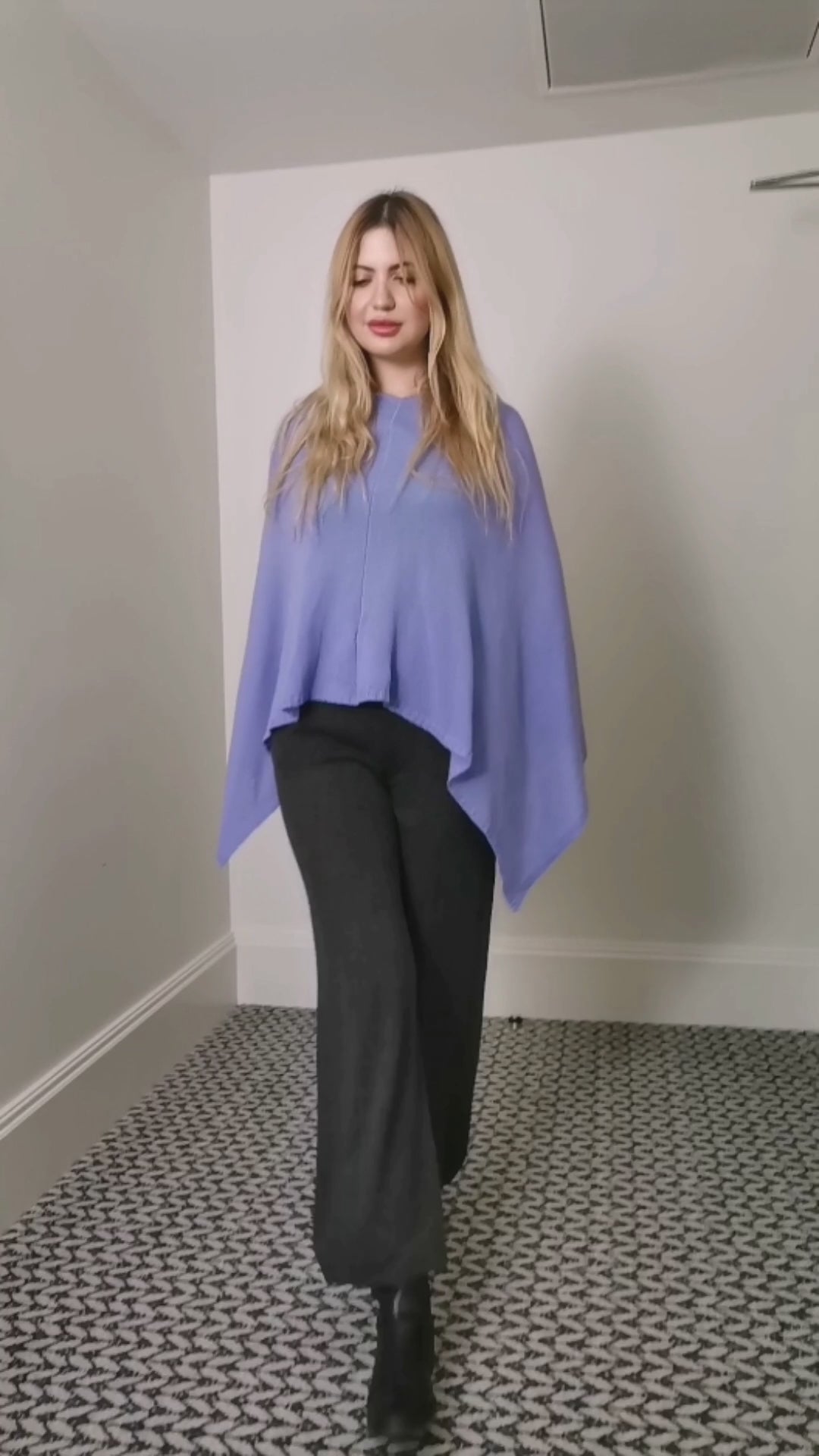 Pure Cashmere Poncho Lilac