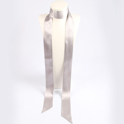 Schmaler Schal aus Satin-Maulbeerseide, staubiges Rosa
